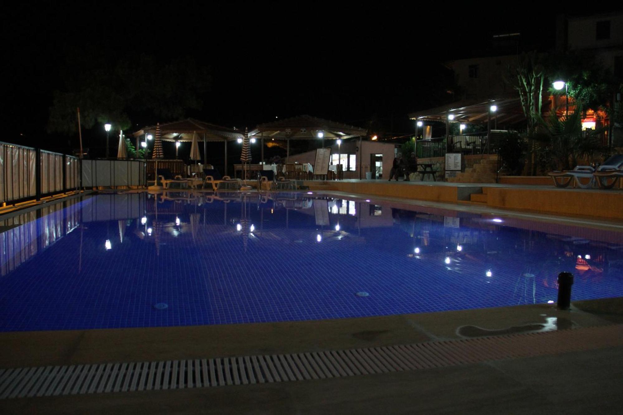 Apollon Hotel 2*